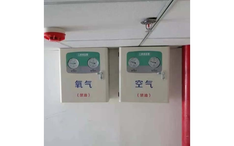 医用气体二级稳压箱的功能作用与技术应用